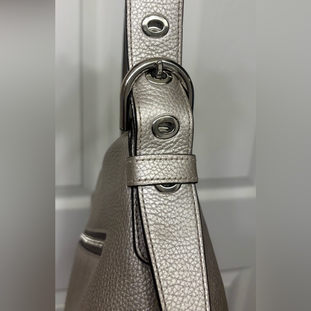 Coach silver metallic pebbled leather 2-way duffle - Picture 7 of 11